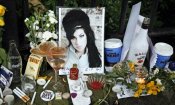 Tributes-left-for-amy-win-008